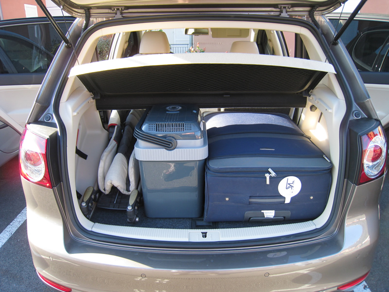 Golf VI_Plus_bqt_rabattue_poussette_glaciere_valise