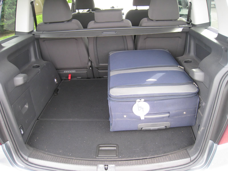 Touran IPh2_5pl_valise_plat